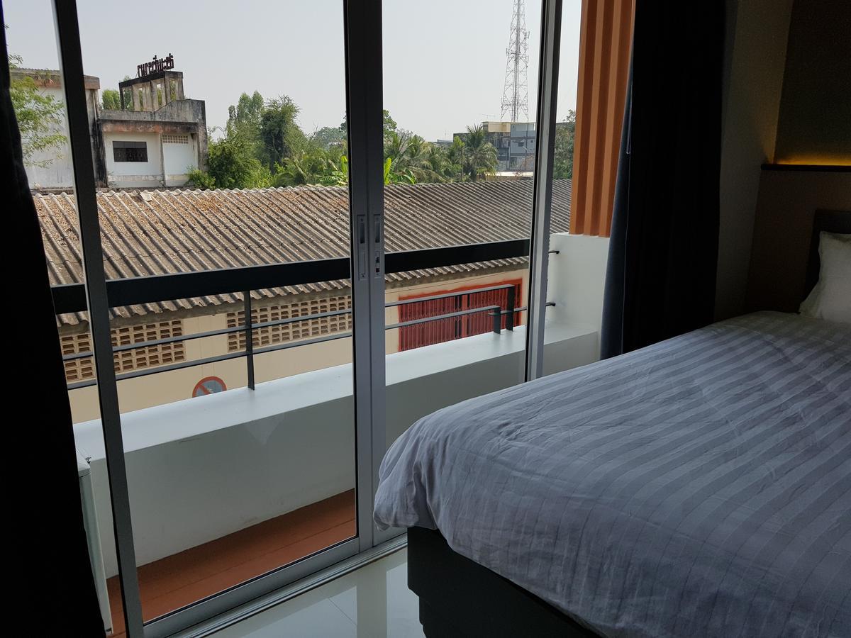 Chantra Hotel Sa Kaeo Buitenkant foto